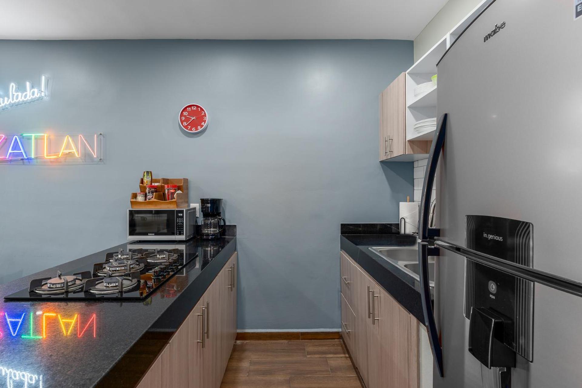 New & Comfy, 5 Star Area, Walk 2 Beach, Pool, Views, King Bed Mazatlan Luaran gambar