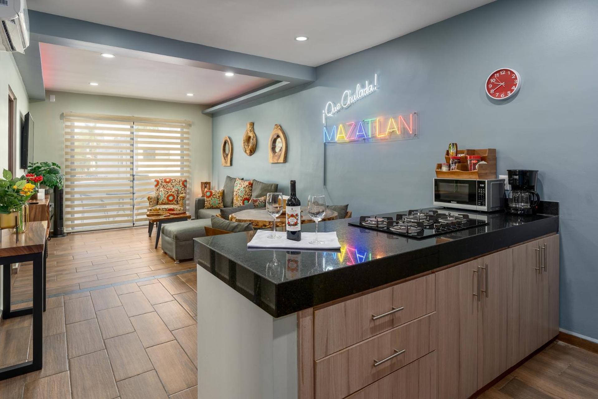 New & Comfy, 5 Star Area, Walk 2 Beach, Pool, Views, King Bed Mazatlan Luaran gambar